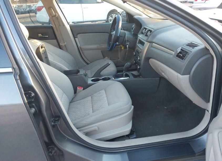 Photo 5 of 2012 Ford Fusion SE (VIN 3FAHP0HA0CR134366)