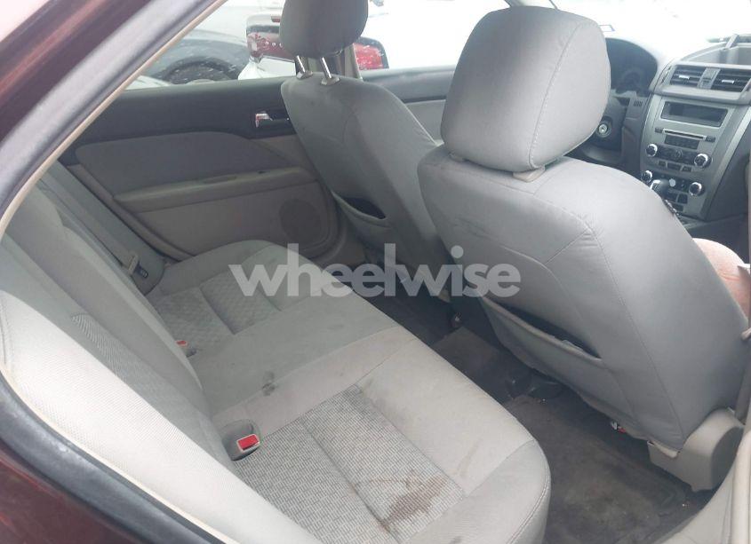 Photo 8 of 2012 Ford Fusion SE (VIN 3FAHP0HA0CR141592)