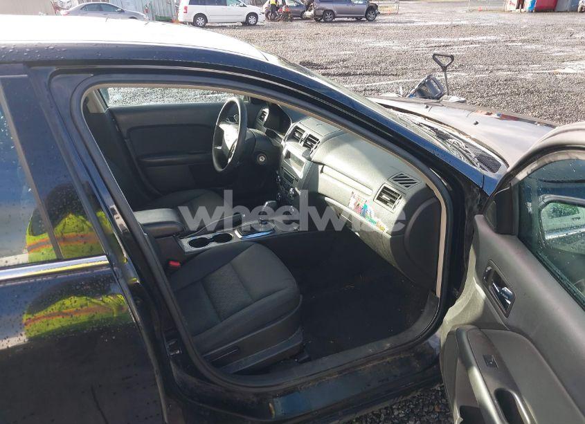 Photo 5 of 2012 Ford Fusion SE (VIN 3FAHP0HA0CR187360)