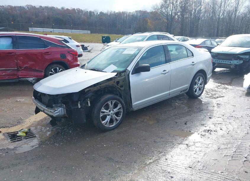 Photo 2 of 2012 Ford Fusion SE (VIN 3FAHP0HA0CR199850)