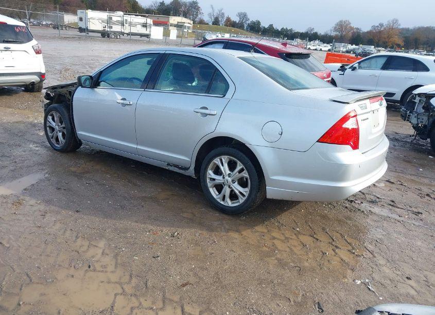 Photo 3 of 2012 Ford Fusion SE (VIN 3FAHP0HA0CR199850)