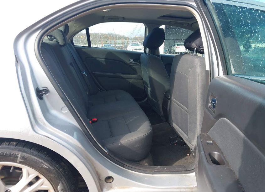 Photo 8 of 2012 Ford Fusion SE (VIN 3FAHP0HA0CR199850)