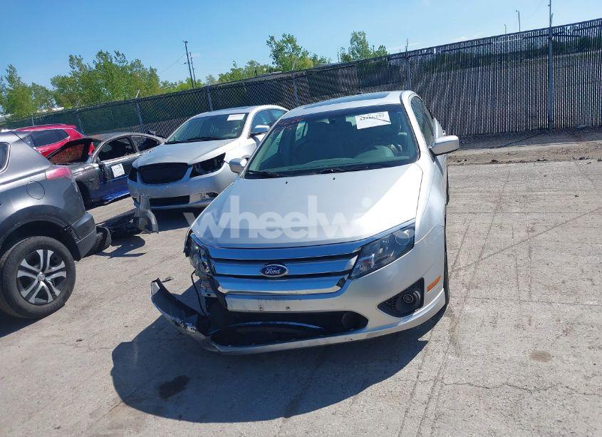 Photo 12 of 2012 Ford Fusion SE (VIN 3FAHP0HA0CR229915)