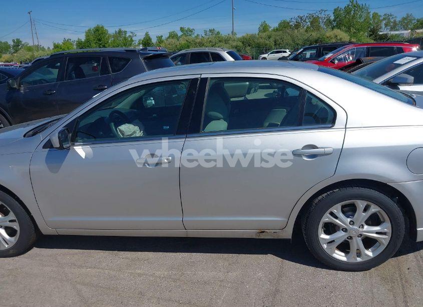 Photo 14 of 2012 Ford Fusion SE (VIN 3FAHP0HA0CR229915)