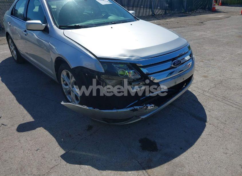 Photo 6 of 2012 Ford Fusion SE (VIN 3FAHP0HA0CR229915)