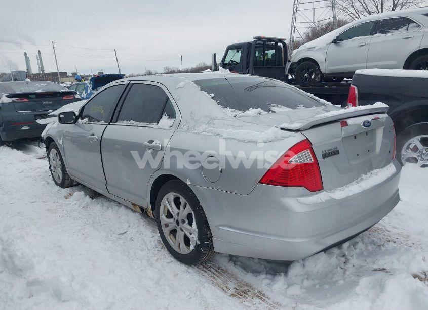 Photo 3 of 2012 Ford Fusion SE (VIN 3FAHP0HA0CR230112)