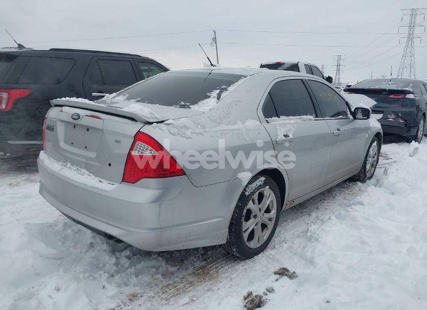 Photo 4 of 2012 Ford Fusion SE (VIN 3FAHP0HA0CR230112)