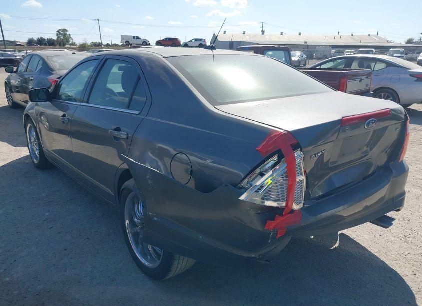 Photo 3 of 2012 Ford Fusion SE (VIN 3FAHP0HA0CR232958)