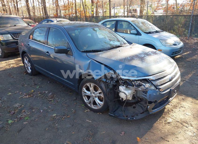 2012 Ford Fusion SE (VIN 3FAHP0HA0CR243619) main photo
