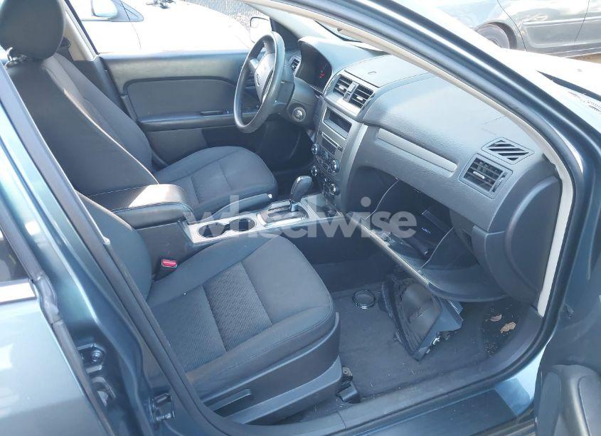 Photo 5 of 2012 Ford Fusion SE (VIN 3FAHP0HA0CR243619)