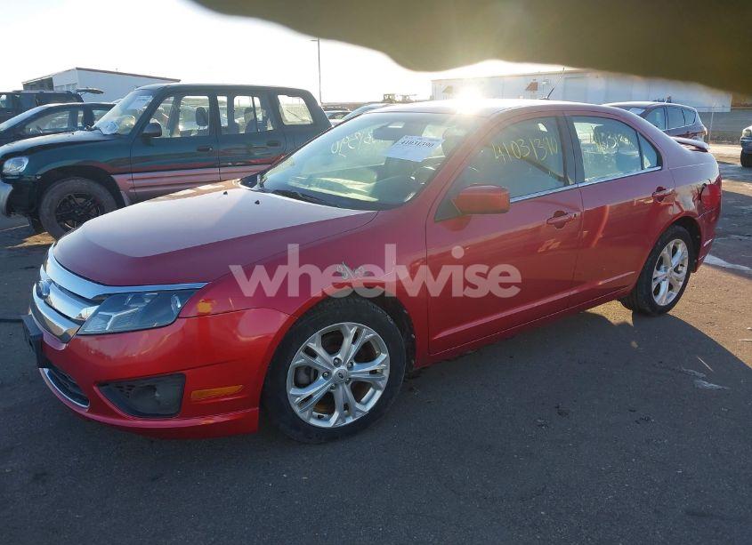 Photo 2 of 2012 Ford Fusion SE (VIN 3FAHP0HA0CR255544)