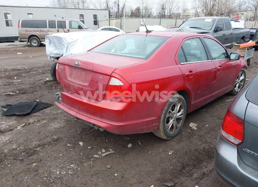 Photo 4 of 2012 Ford Fusion SE (VIN 3FAHP0HA0CR262820)
