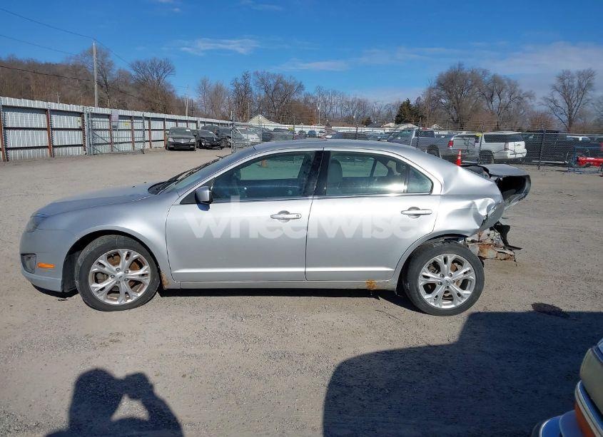 Photo 13 of 2012 Ford Fusion SE (VIN 3FAHP0HA0CR316410)