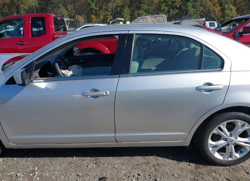 Photo 15 of 2012 Ford Fusion SE (VIN 3FAHP0HA0CR319372)