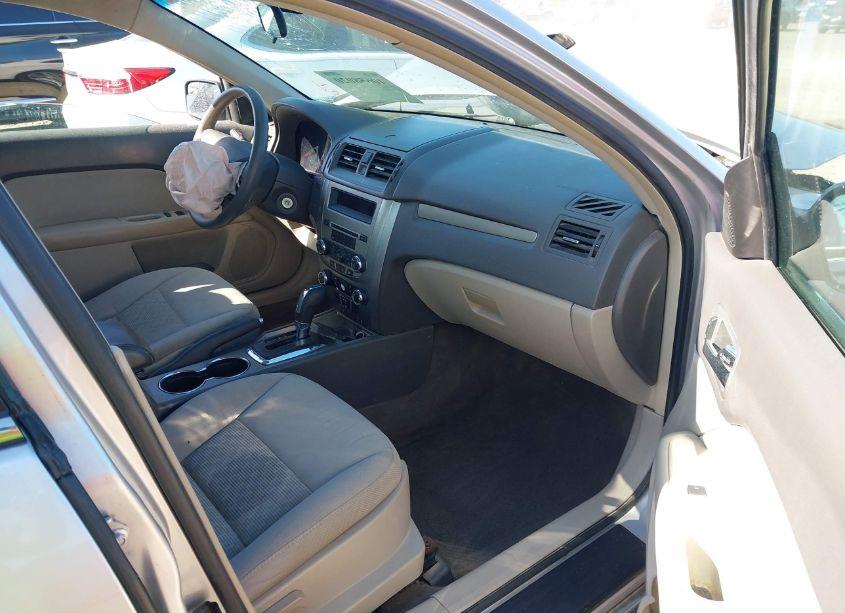 Photo 5 of 2012 Ford Fusion SE (VIN 3FAHP0HA0CR319372)