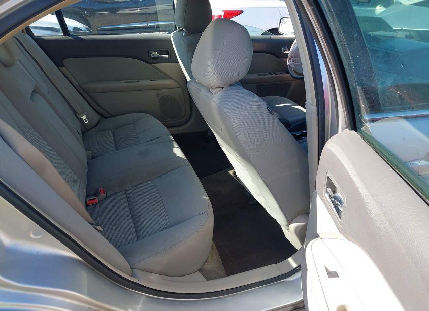 Photo 8 of 2012 Ford Fusion SE (VIN 3FAHP0HA0CR319372)