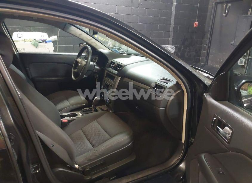 Photo 5 of 2012 Ford Fusion SE (VIN 3FAHP0HA0CR324782)