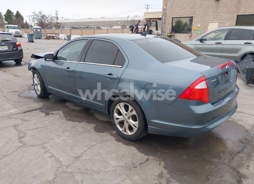 Photo 3 of 2012 Ford Fusion SE (VIN 3FAHP0HA0CR327696)