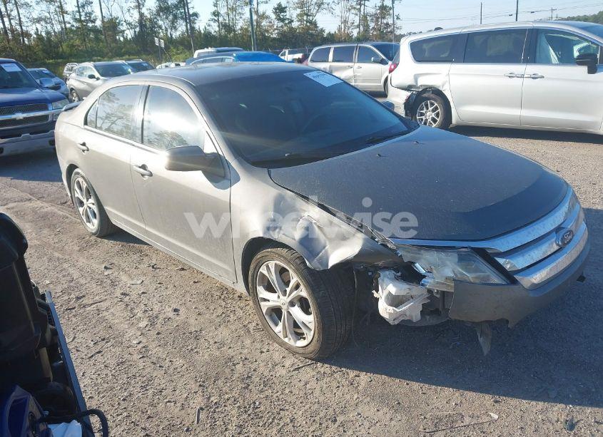 2012 Ford Fusion SE (VIN 3FAHP0HA0CR348046) main photo