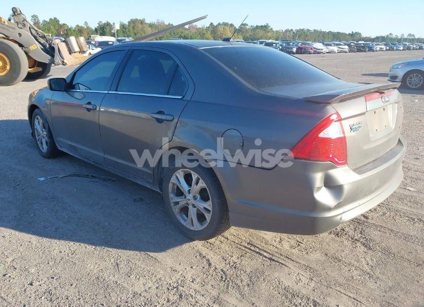 Photo 3 of 2012 Ford Fusion SE (VIN 3FAHP0HA0CR348046)