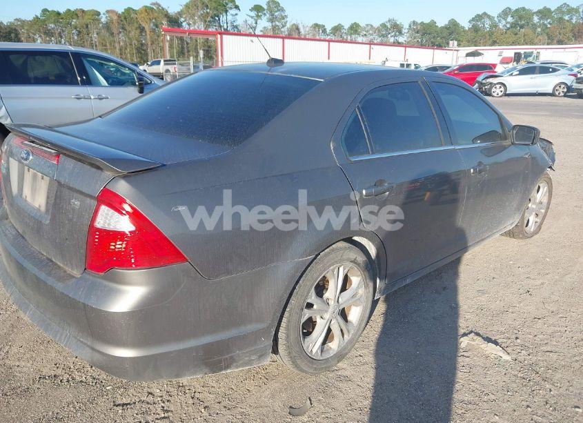 Photo 4 of 2012 Ford Fusion SE (VIN 3FAHP0HA0CR348046)