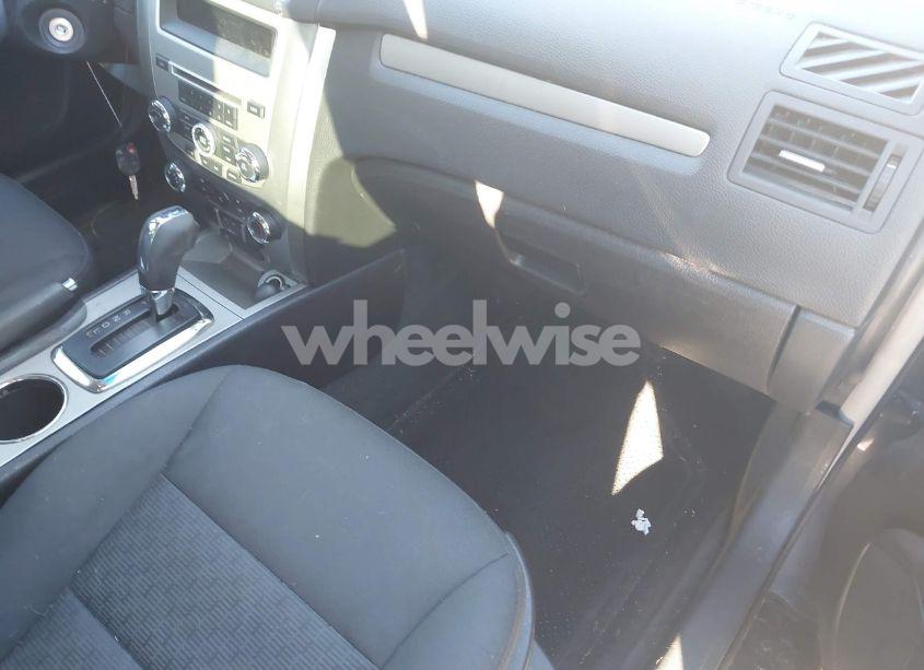 Photo 5 of 2012 Ford Fusion SE (VIN 3FAHP0HA0CR348046)