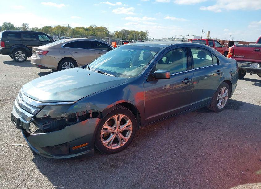 Photo 2 of 2012 Ford Fusion SE (VIN 3FAHP0HA0CR361167)