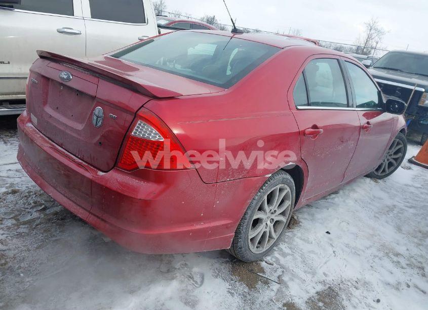 Photo 4 of 2012 Ford Fusion SE (VIN 3FAHP0HA0CR371567)