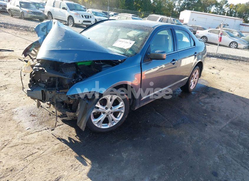 Photo 2 of 2012 Ford Fusion SE (VIN 3FAHP0HA0CR388305)