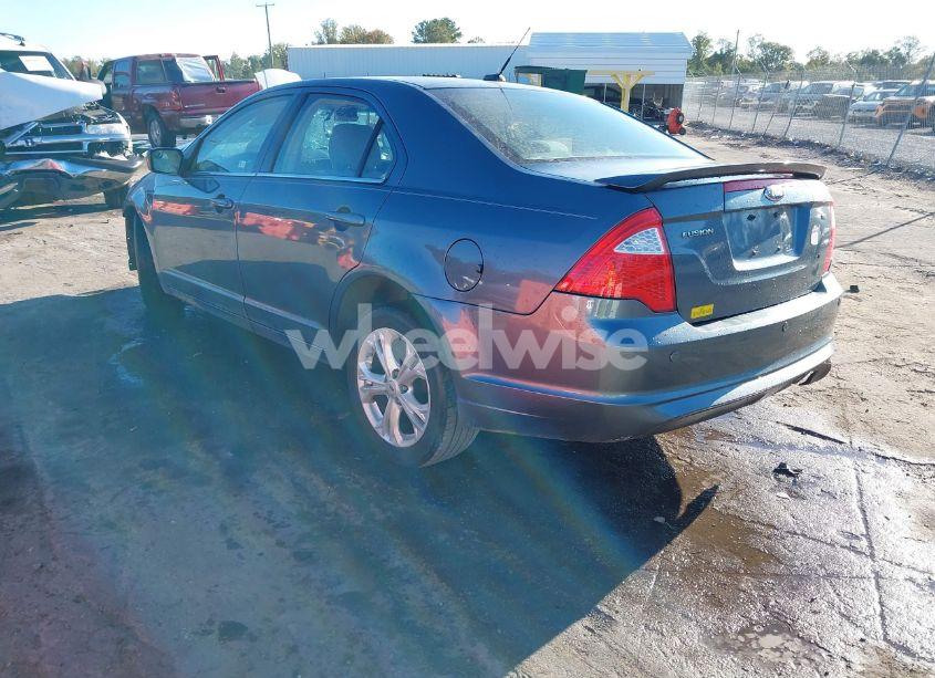 Photo 3 of 2012 Ford Fusion SE (VIN 3FAHP0HA0CR388305)