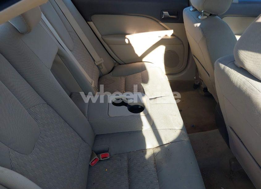 Photo 8 of 2012 Ford Fusion SE (VIN 3FAHP0HA0CR388305)