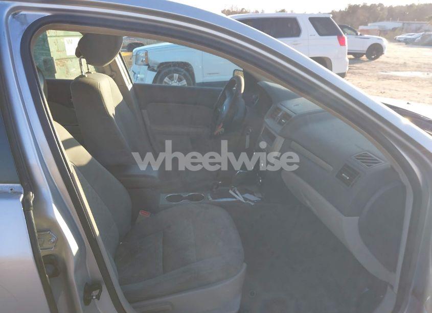 Photo 5 of 2012 Ford Fusion SE (VIN 3FAHP0HA0CR401408)