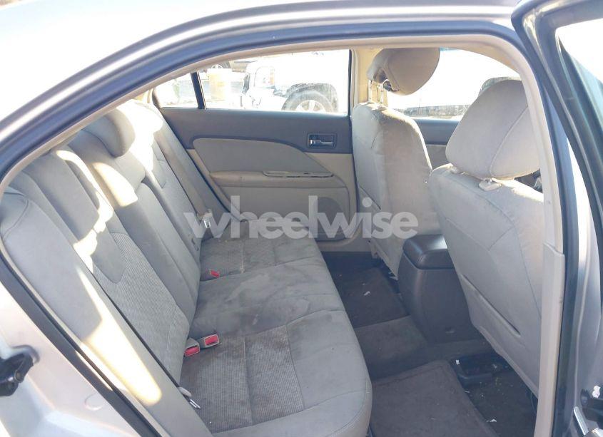 Photo 8 of 2012 Ford Fusion SE (VIN 3FAHP0HA0CR401408)