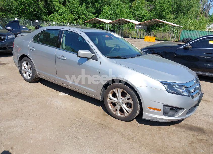 2012 Ford Fusion SE (VIN 3FAHP0HA0CR429418) main photo