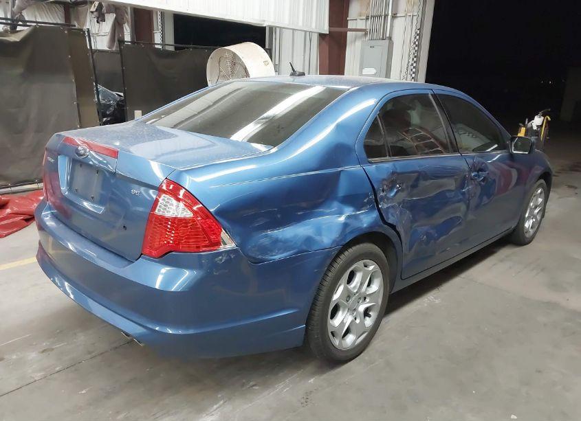 Photo 4 of 2010 Ford Fusion SE (VIN 3FAHP0HA1AR116133)