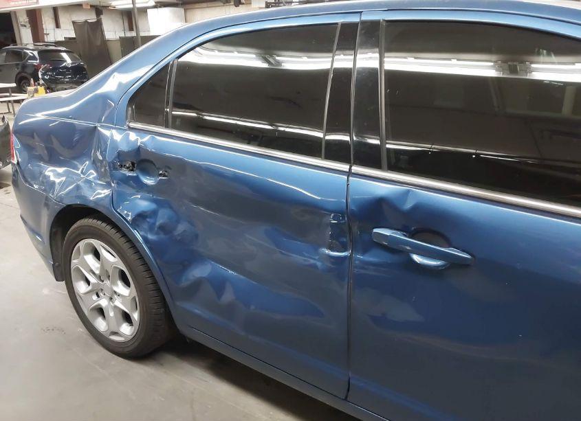 Photo 6 of 2010 Ford Fusion SE (VIN 3FAHP0HA1AR116133)