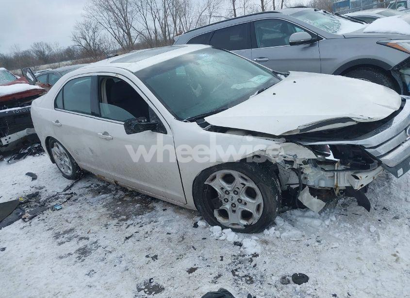 Photo 14 of 2010 Ford Fusion SE (VIN 3FAHP0HA1AR187252)