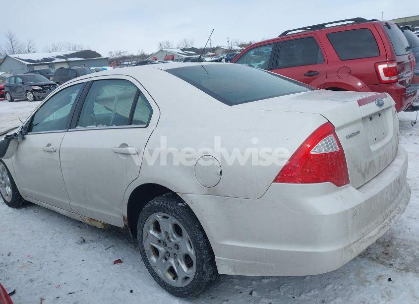 Photo 15 of 2010 Ford Fusion SE (VIN 3FAHP0HA1AR187252)