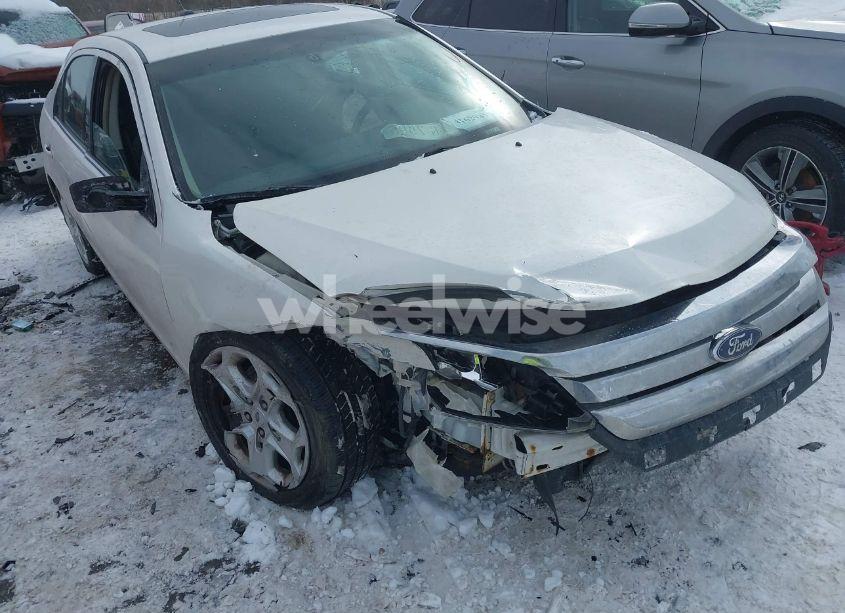 Photo 6 of 2010 Ford Fusion SE (VIN 3FAHP0HA1AR187252)