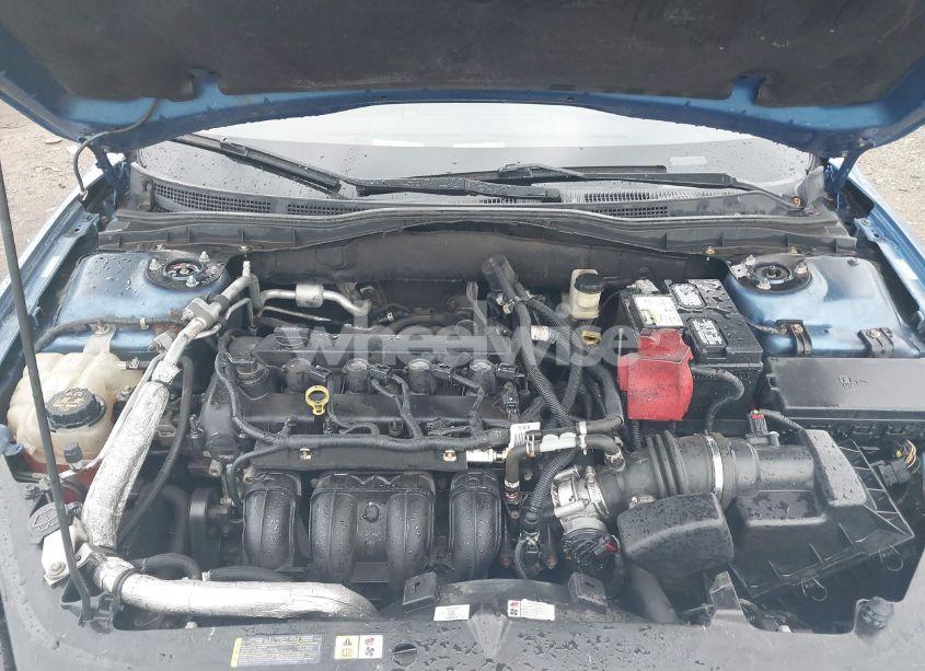 Photo 10 of 2010 Ford Fusion SE (VIN 3FAHP0HA1AR221335)