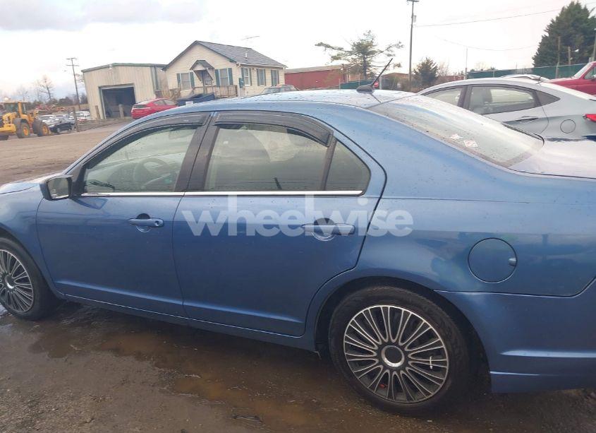 Photo 15 of 2010 Ford Fusion SE (VIN 3FAHP0HA1AR221335)