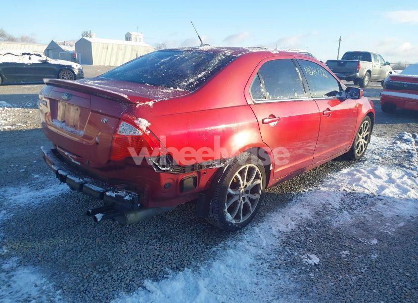 Photo 4 of 2010 Ford Fusion SE (VIN 3FAHP0HA1AR322231)