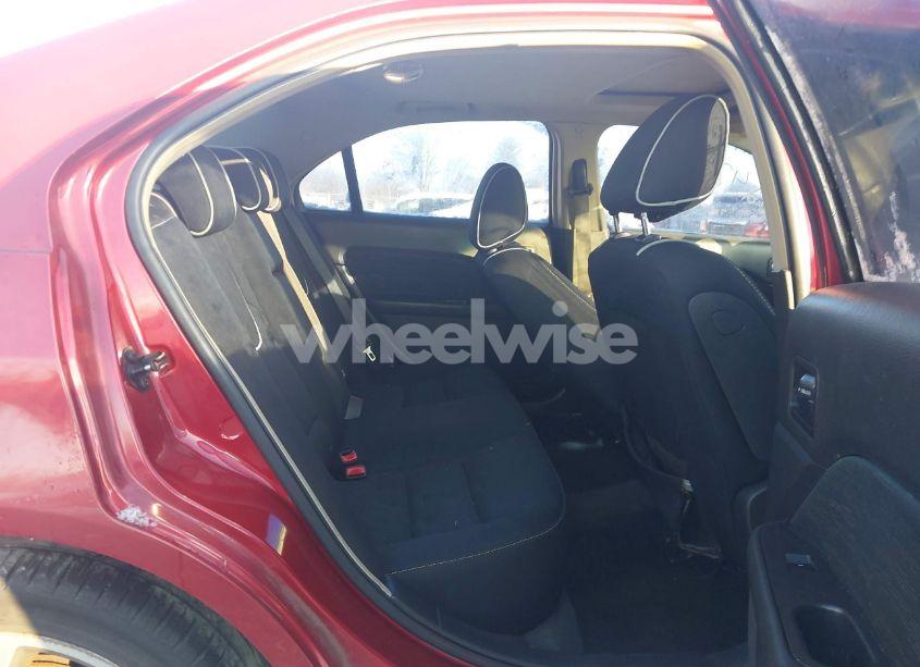 Photo 8 of 2010 Ford Fusion SE (VIN 3FAHP0HA1AR322231)