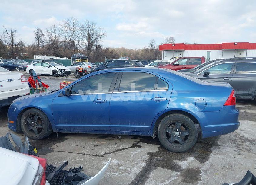 Photo 14 of 2010 Ford Fusion SE (VIN 3FAHP0HA1AR323041)