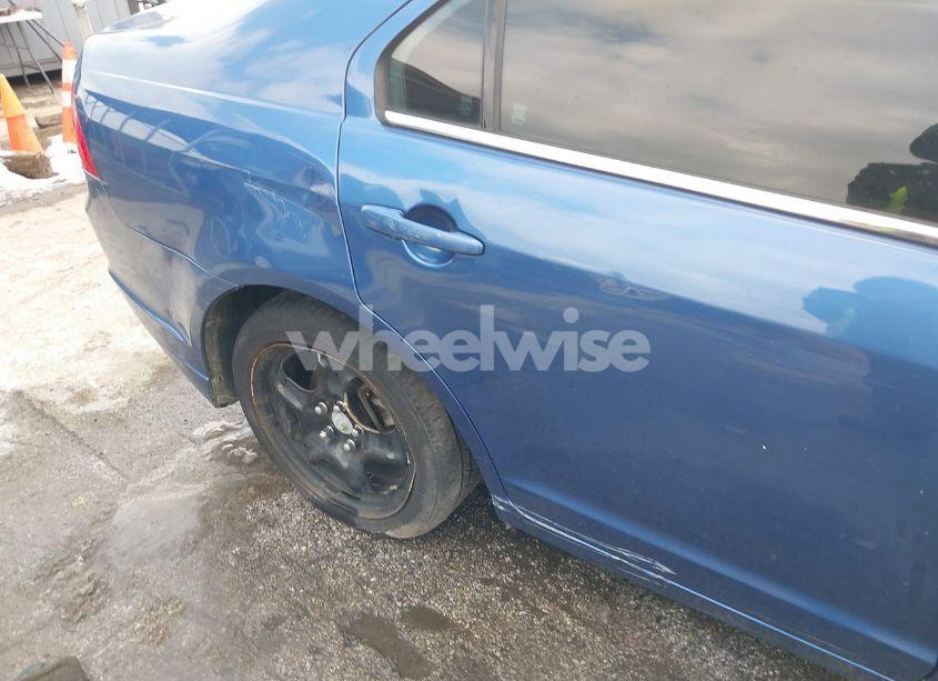 Photo 19 of 2010 Ford Fusion SE (VIN 3FAHP0HA1AR323041)