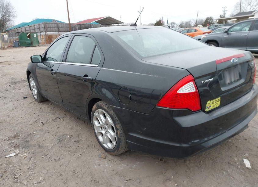 Photo 3 of 2010 Ford Fusion SE (VIN 3FAHP0HA1AR355598)