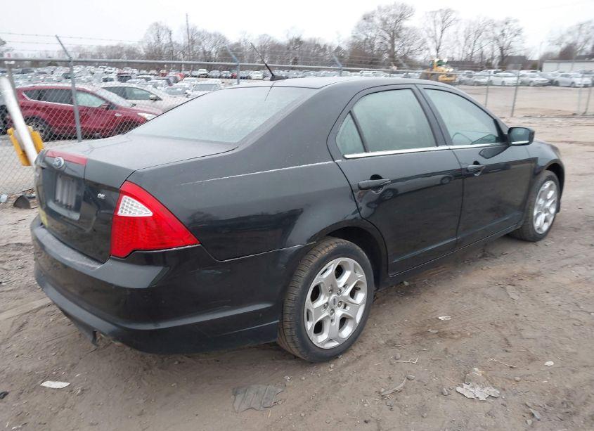 Photo 4 of 2010 Ford Fusion SE (VIN 3FAHP0HA1AR355598)