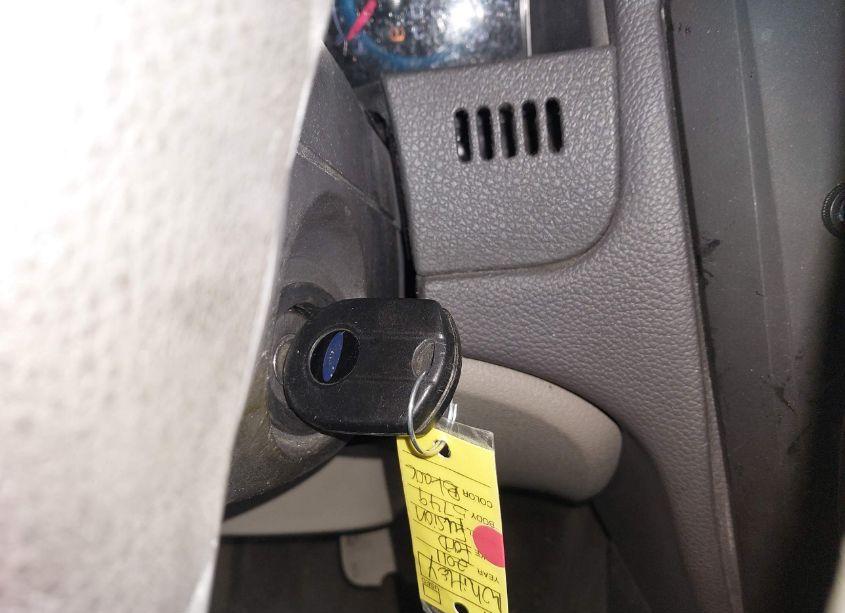 Photo 11 of 2011 Ford Fusion SE (VIN 3FAHP0HA1BR111645)