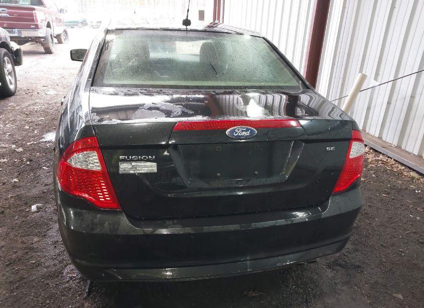 Photo 17 of 2011 Ford Fusion SE (VIN 3FAHP0HA1BR111645)