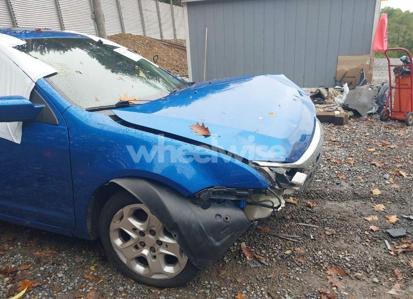 Photo 13 of 2011 Ford Fusion SE (VIN 3FAHP0HA1BR113041)